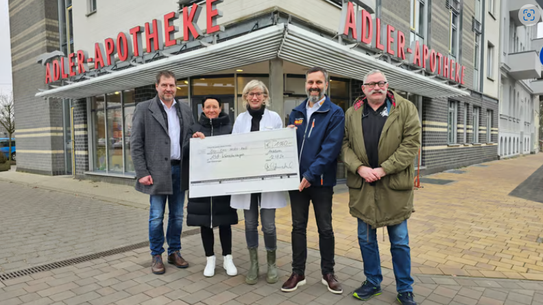 ASB_wuenschewagen_spendenuebergabe.png ASB_wuenschewagen_spendenuebergabe.png
