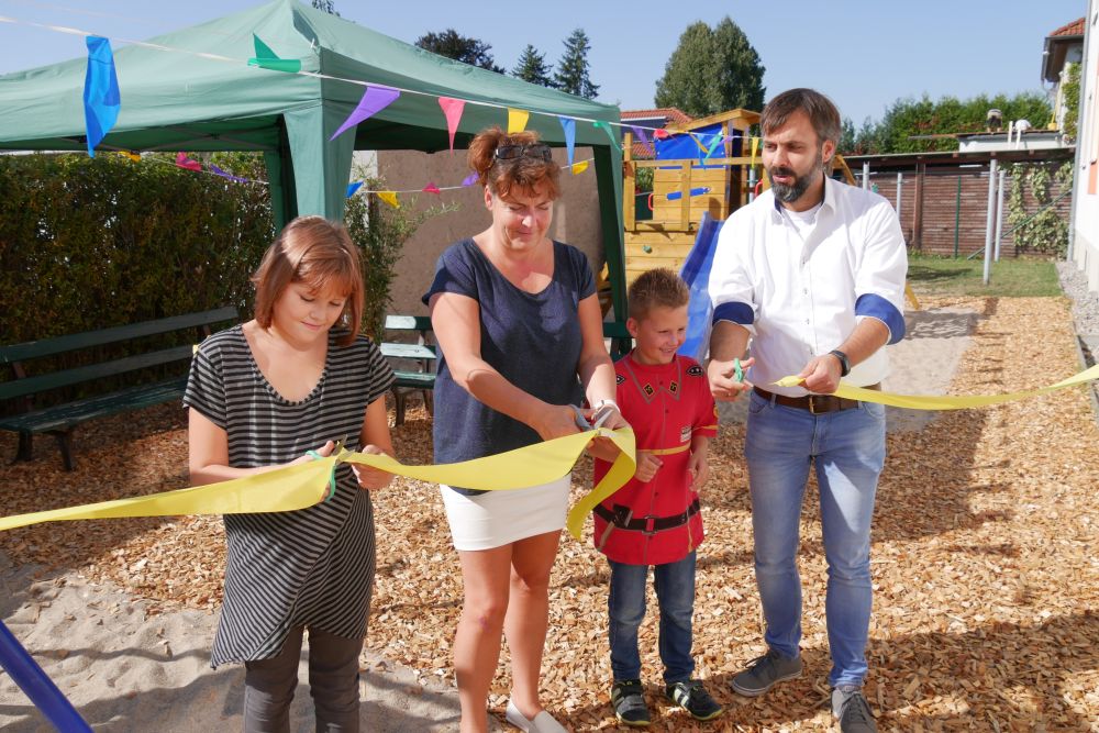 Einweihung_Spielplatz_Min_Hüsung_06kl.jpg