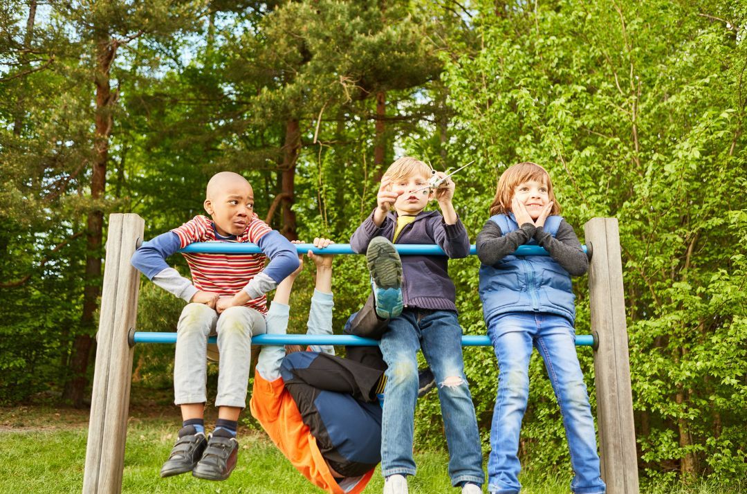 Klettern, baumeln, rutschen und springen! (3).jpg